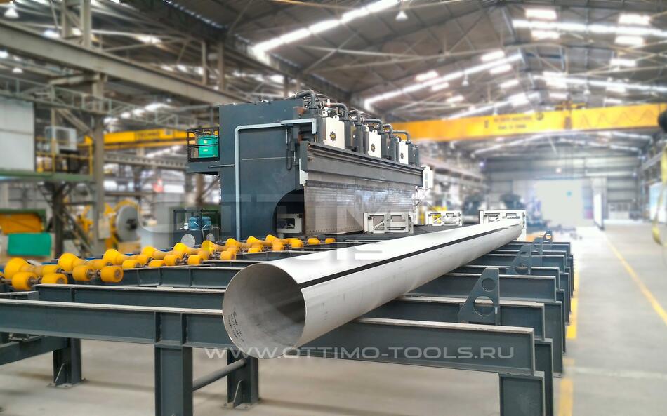 Uzununa tikişli qaynaqlı boruların istehsalı üçün kompleks