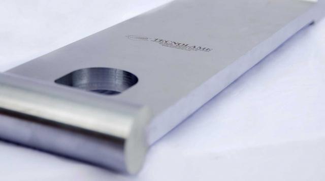 QEYRİ-STANDART  TƏBƏQƏƏYƏN ALƏT (SAC BÜKMƏ ALƏTİ)